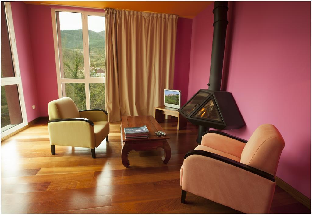 Hotel Ibaiondo Olave ภายนอก รูปภาพ
